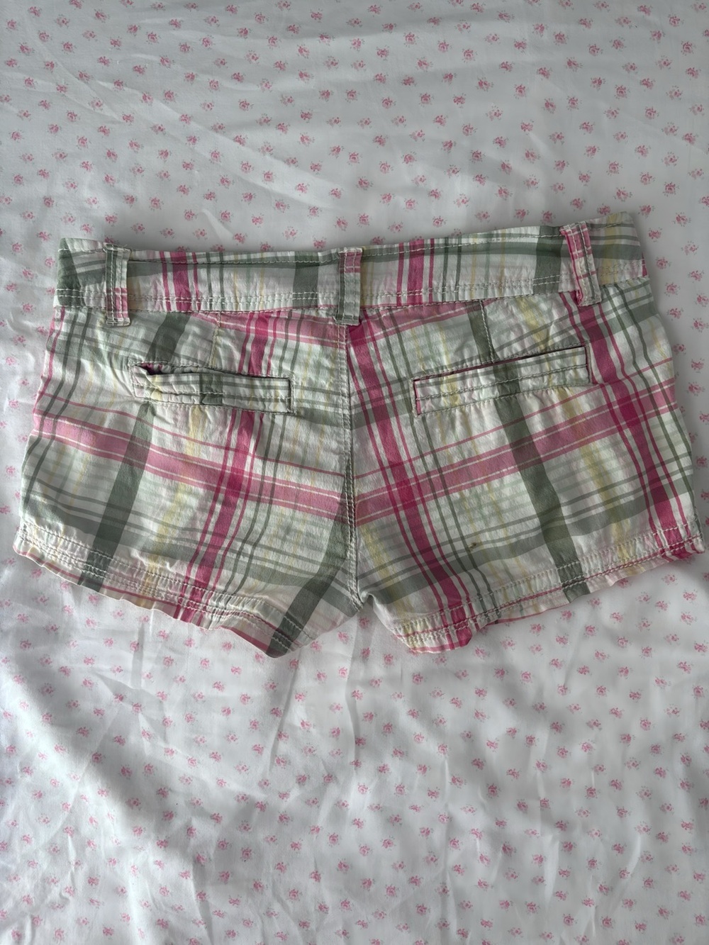 Y2K girly plaid shorts​ - Picture 2 of 4